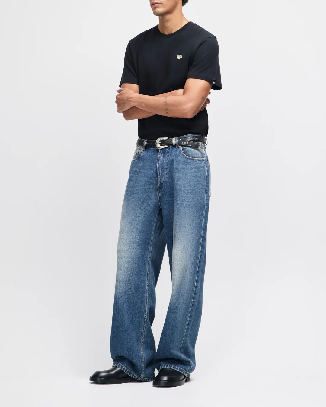 Shield Standard Tee - Black - Image 6